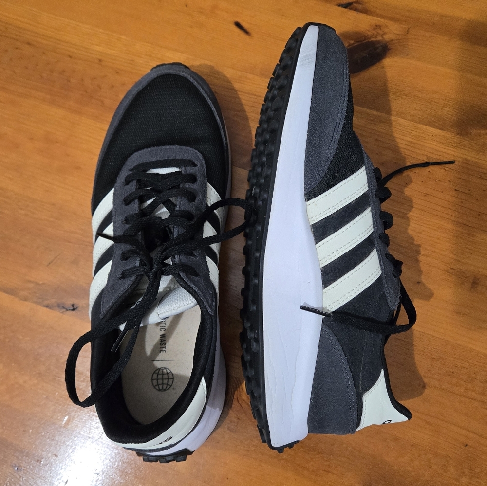 Adidas Mens Run 70s Running Shoes Size US 8 Black White And Cream